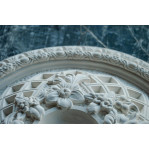 Розетка стельова з гіпсу з тендітними квіточками р-3 Ø340
