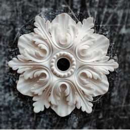 Розетка гіпсова у вигляді об'ємної квітки  р-4 Ø340