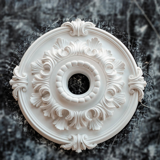 Розетка гіпсова з листям у класичному стилі р-119а Ø410