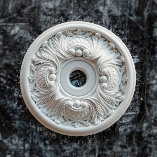 Розетка стельова з гіпсу в класичномі стилі з візерунком р-24 Ø300