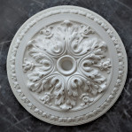 Розетка гіпсова в класичному стилі з квіткою р-32 Ø610