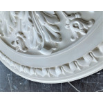 Розетка гіпсова в класичному стилі з квіткою р-32 Ø610