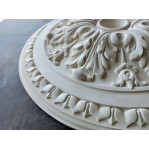 Розетка гіпсова в класичному стилі з квіткою р-32 Ø610