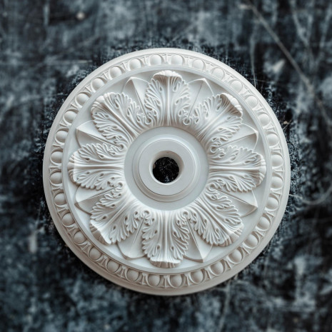 Розетка гіпсова в класичному стилі з листям аканта р-71 Ø460