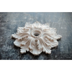 Розетка гіпсова у класичному стилі у вигляді квітки р-78 Ø430