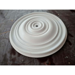 Розетка гіпсова гладка у класичному стилі без візерунка р-6 Ø500