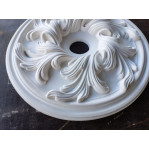 Розетка стельова з гіпсу в класичному стілі із завитим листям р-10 Ø280