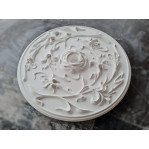 Розетка гіпсова у стилі модерн з ліліями р-101 Ø770