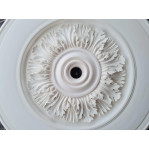 Розетка гіпсова в класичному стилі з листям р-105 Ø720