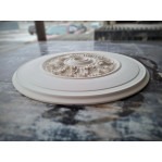 Розетка гіпсова в класичному стилі з листям р-105 Ø720