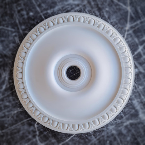 Розетка гіпсова в класичному стилі з іонікою по канту р-111 Ø410