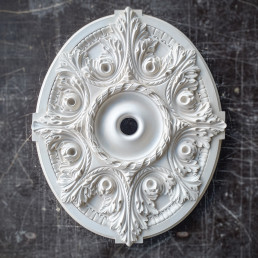 Розетка гіпсова з класичним малюнком овальної форми р-118 630х760