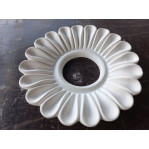 Розетка з гіпсу у вигляді ромашки під точковий світильник  р-12 Ø130