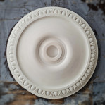 Розетка гіпсова в класичному стилі з іонікою по канту р-120 Ø700