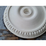 Розетка гіпсова в класичному стилі з іонікою по канту р-120 Ø700