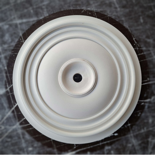 Розетка гіпсова гладка в класичному стилі  р-14 Ø310