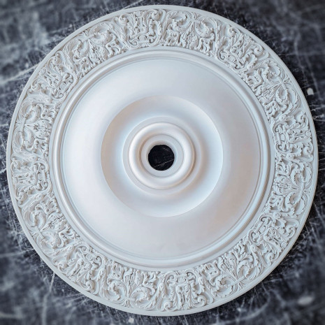 Розетка гіпсова з насиченим орнаментом по канту р-144 Ø780