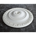 Розетка гіпсова в класичному стилі з візерунком по канту р-147 Ø645