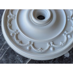 Розетка гіпсова в класичному стилі з підковами р-16 Ø460