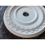 Розетка гіпсова в класичному стилі з листям р-168 Ø410