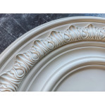 Розетка гіпсова в класичному стилі з листям р-168 Ø410