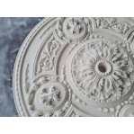 Розетка гіпсова з насиченим візерунком у класичному стилі р-170 Ø1010