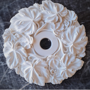 Розетка гипсовая с виноградными листьями р-171 Ø430