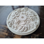 Розетка гипсовая с объёмными гроздьями винограда  р-175 Ø595