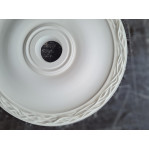 Розетка гіпсова у мінімалістичному стилі з малюнком хвилі по краю р-197 Ø500