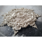 Розетка гіпсова у стилі бароко з насиченим об'ємним малюнком р-211 Ø1220