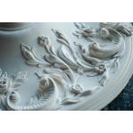 Розетка гіпсова в класичному стилі з невеликими трояндами р-215 Ø550