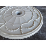 Розетка з гіпсу в класичному стилі з гірляндами р-22 Ø370