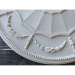 Розетка з гіпсу в класичному стилі з гірляндами р-22 Ø370