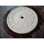 Розетка з гіпсу в класичному стилі з гірляндами р-23 Ø530