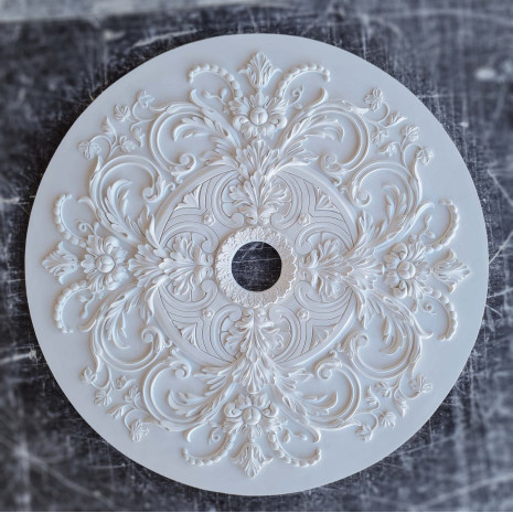 Розетка гіпсова у стилі рококо з витонченим малюнком р-250 Ø880