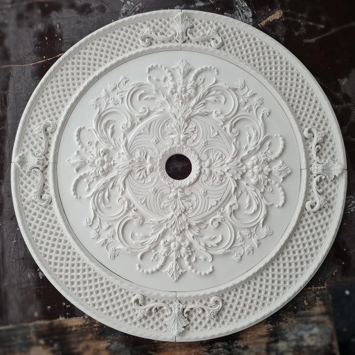 Розетка гіпсова в стилі рококо з витонченим малюнком та сіткою по канту р-250 а Ø1200