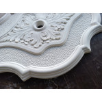 Розетка гіпсова у вигляді ромба з квіткою р-27  560х450