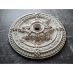 Розетка гіпсова в класичному стилі з насиченим візерунком р-34 Ø660