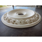 Розетка гіпсова в класичному стилі з візерунком по обідку р-35б Ø575