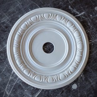 Розетка гіпсова в класичному стилі з іонікою р-36 Ø410