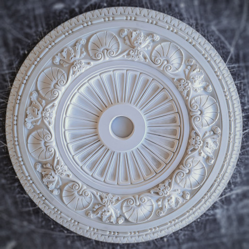 Розетка гіпсова в класичному стилі з мушлями р-56 Ø840