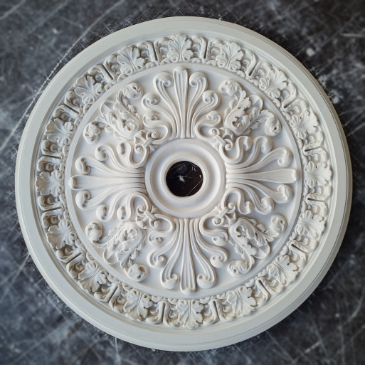 Розетка гіпсова в класичному стилі з візерунком р-57 Ø730