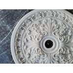 Розетка гіпсова в класичному стилі з візерунком р-57 Ø730