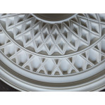 Розетка гіпсова в класичному стилі з візерунком сітки р-73 Ø510