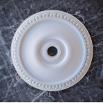 Розетка гіпсова в класичному стилі з іонікою по обідку р-79 Ø350