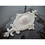 Розетка гіпсова у класичному стилі у формі ромба р-81  600х340