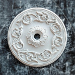 Розетка гіпсова з витонченим квітковим орнаментом р-94а Ø490