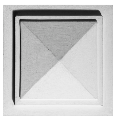 Середник з гіпсу с-50 h110х110мм