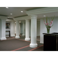 Атмосфера розкоші: колони з гіпсу в інтер'єрі