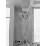 Атлант з гіпсу